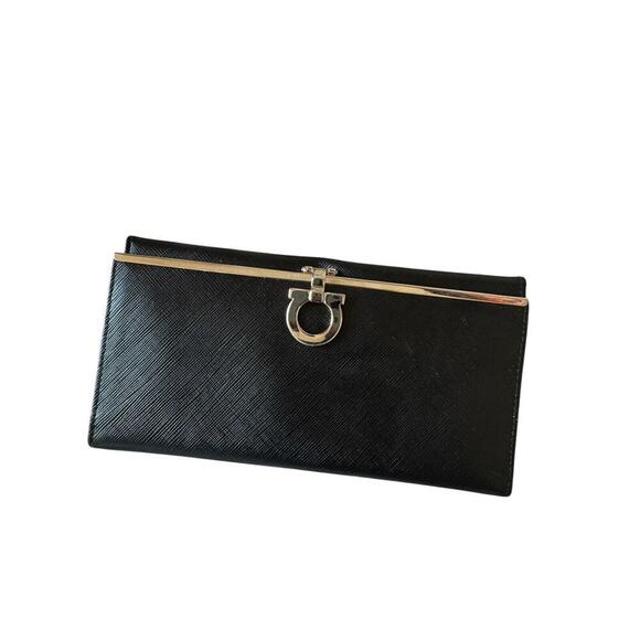 Salvatore Ferragamo Blk Gancino Clip Long Wallet XL835. AUTH - Picture 1 of 8